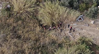 Sazlıkta gizlenen şahıs dron kamerasıyla yakalandı