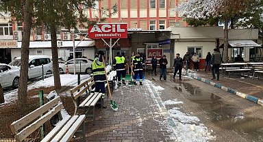 Şehitkamil'de kar ve buzlanmaya karşı kesintisiz mücadele
