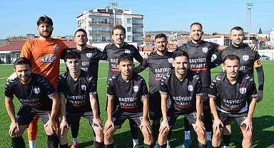Selendi Belediyespor üçte üç yaptı