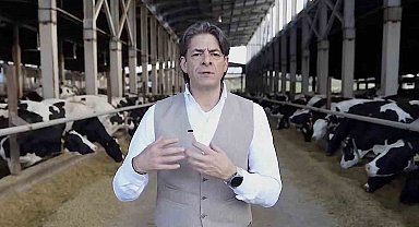 Sencer Solakoğlu, Bursa Damızlık Sığır Yetiştiricileri Birliğinden istifa etti