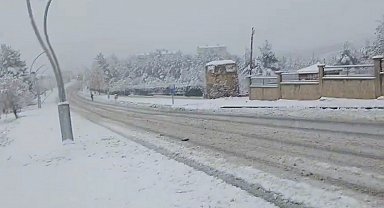 Siirt'te okullar yarım gün tatil edildi