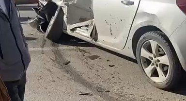 Siirt'te otomobil ile kamyonet çarpıştı: 2 yaralı