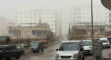Siirt'te sis ve sağanak yağış etkili oldu