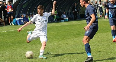 Silahlı saldırıya uğrayan futbolcu hayatını kaybetti