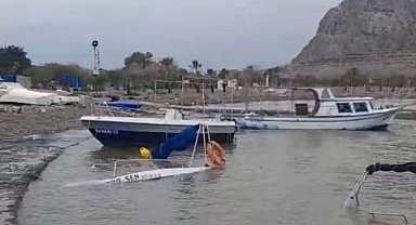 Silifke'de fırtına tekneleri batırdı
