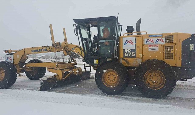 Silifke'nin kırsalında karla mücadele