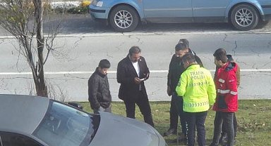 Şırdancı Mehmet yayaya çarptı: Kadının kolu ve bacağı kırıldı