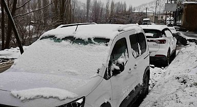 Şırnak beyaza büründü, kar kalınlığı 1 metreyi geçti