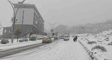 Şırnak'ta eğitime kar engeli