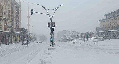 Şırnak'ta vatandaşlara trafiğe çıkmayın uyarısı