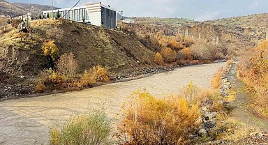 Şırnak'ta yağış sonrası Hezil Çayı coştu, suyun debisi yükseldi
