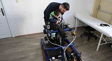 Sivas'ın ilk ve tek mobil yürüme robotu yürüme güçlüğü çeken çocuklara umut oluyor