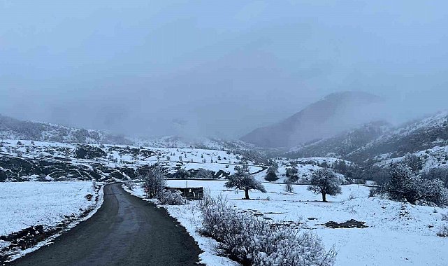 Sivas'ın Karadeniz'e açılan kapısına kar yağdı, kartpostallık görüntüler oluştu