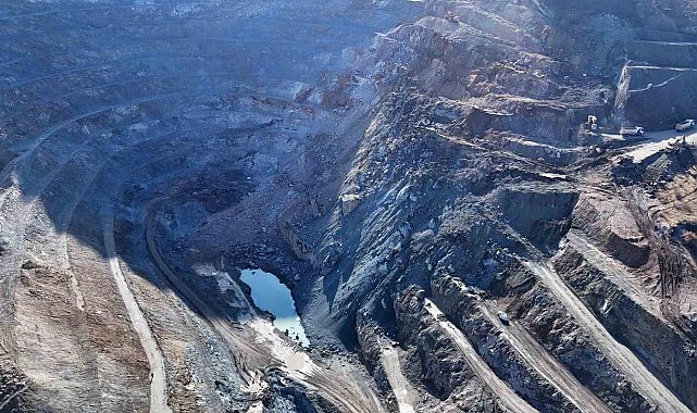 Sivas'ta göçük altında kalan şantiye müdürünün cansız bedenine, 28 gün sonra ulaşıldı