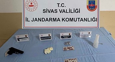 Sivas'ta jandarma, uyuşturucu ticaretine geçit vermedi