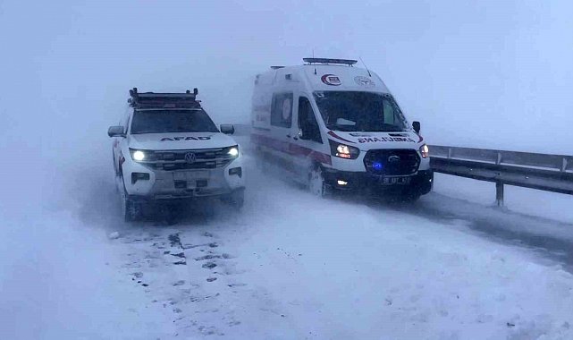 Sivas'ta zincirleme trafik kazası: 4 yaralı