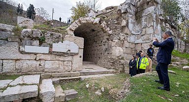 Smyrna Tiyatrosu gün yüzüne çıkıyor