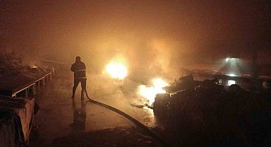 Sorgun'da semt pazarında yangın