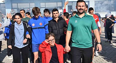 Spor lisesi öğrencileri, engelli öğrencileri ağırladı