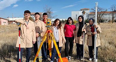 Staj programı ile geleceğin tapu memurları yetiştiriliyor