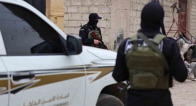 Suriye'de terör örgütü DEAŞ ve SDG'ye silah sevkiyatı yapan şebekeye operasyonda 5 gözaltı