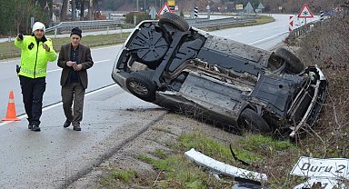 Takla atan otomobilden burnu bile kanamadan çıktı, polisleri de şaşırttı