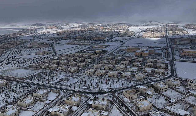 Tarihi Hasankeyf'te kar manzaraları