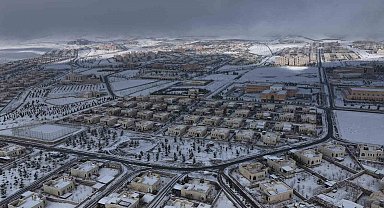 Tarihi Hasankeyf'te kar manzaraları