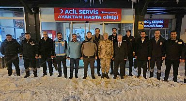 Tatvan Kaymakamı Demirer'den yeni yıl ziyaretleri