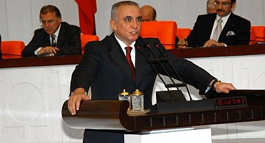 TBMM eski İdare Amiri Uzunırmak, yılların yorgunluğunu tarımla atıyor