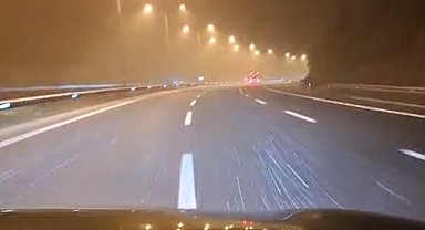 TEM'in Bolu geçişinde tipi şeklinde kar yağışı