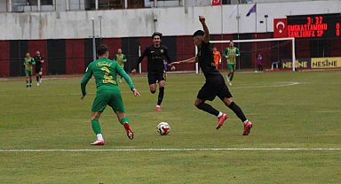 TFF 2. Lig: Kastamonuspor: 2- Şanlıurfaspor: 4