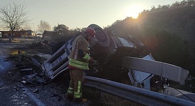 Tır kontrolden çıktı: 1 yaralı