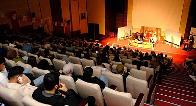 TOGÜ öğrencileri toplumsal rolleri sahneye taşındı