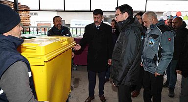 Tokat Belediyesi'nden çöp tenekeleri için sıra dışı test