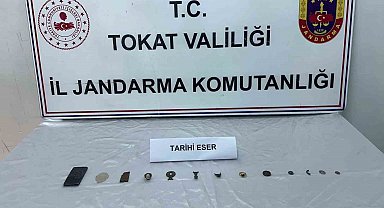Tokat'ta bir evde 13 parça tarihi eser ele geçirildi