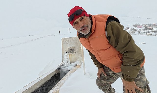 Tokat'ta eksi 10 derece çeşmeyi dondurdu