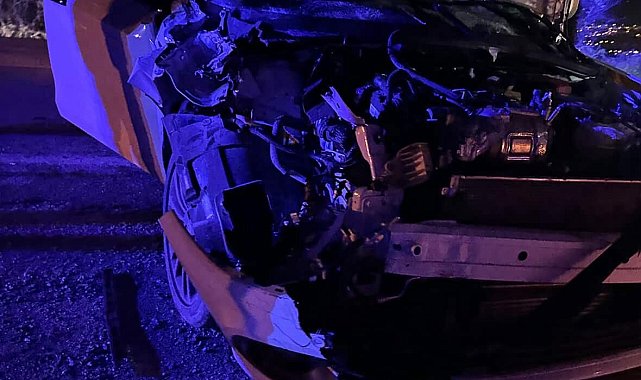 Tokat'ta otomobil traktörle çarpıştı: 4 yaralı