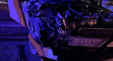 Tokat'ta otomobil traktörle çarpıştı: 4 yaralı