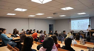 Topraklı ve topraksız seralarda üretim yöntemleri anlatıldı