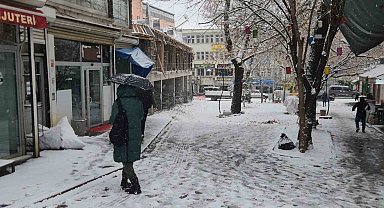 Tunceli'de kar yağışı etkisini artırdı