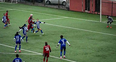 Turkcell Kadın Futbol Süper Ligi: Hakkarigücü: 0 - Yüksekova SK: 1