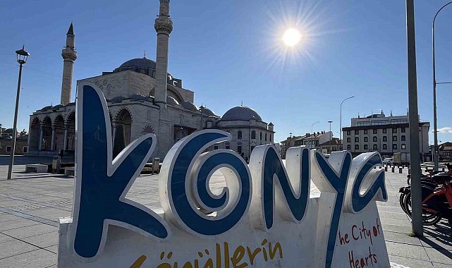 Türkiye'nin dört bir yanında kar, Konya'da güneş var