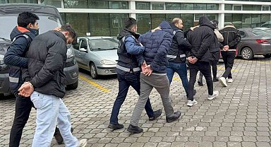 Tütün kaçakçılığından 4 kişiye adli kontrol