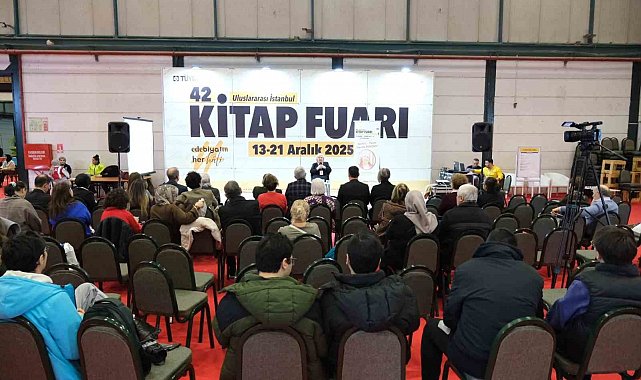 TÜYAP Kitap Fuarı'nda "Yazar Buluşmaları" yoğun ilgi görüyor