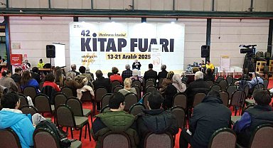 TÜYAP Kitap Fuarı'nda "Yazar Buluşmaları" yoğun ilgi görüyor