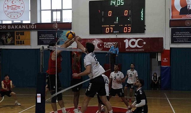 TVF Erkekler 1. Ligi: Düzce Belediyesi Spor Akademisi: 3 - TVF Spor Lisesi : 2