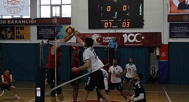 TVF Erkekler 1. Ligi: Düzce Belediyesi Spor Akademisi: 3 - TVF Spor Lisesi : 2