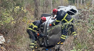 Uçurumdan yuvarlanan araçtan burnu bile kanamadan çıktı