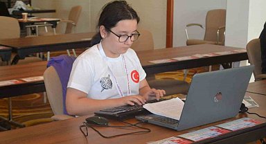 Uluslararası Bilgisayar Klavye Yarışında Türkiye Dünya şampiyonu oldu